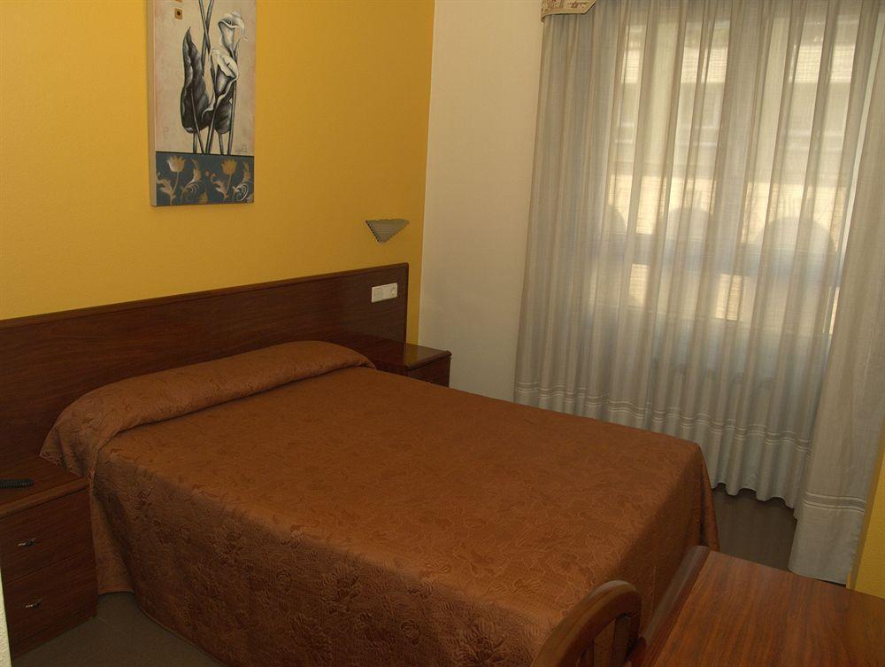 Hotel Playa Poniente Gijón Esterno foto